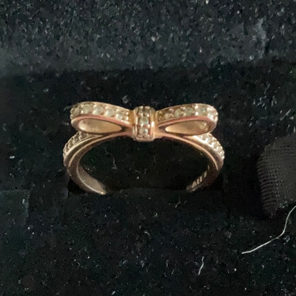 Pandora Rose Gold Bow ring - Picture 3 of 8